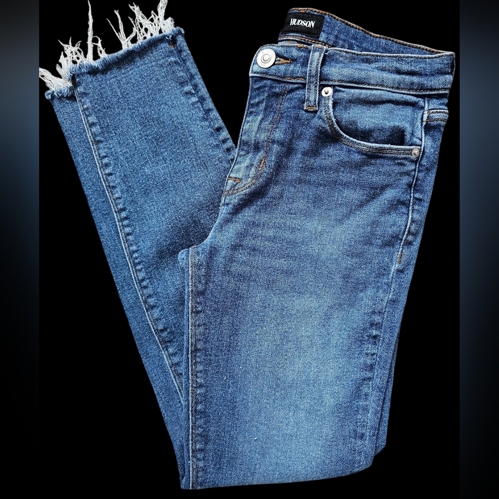 Hudson "Natalie Super Skinny" Jeans, raw hem, ankle/cropped, size 28 - Picture 3 of 10